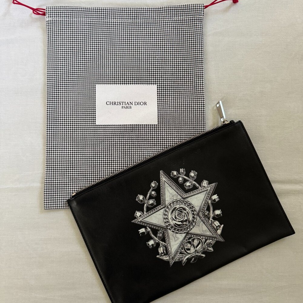 Dior VIP FW22 Leather Pouch